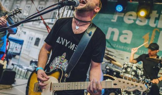 Anymen # Live