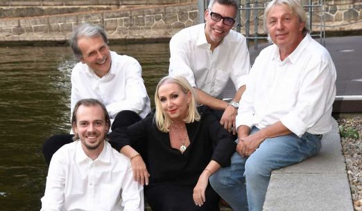 Bára Basiková & Basic Band